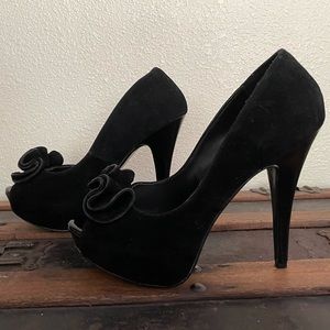 PinUp Couture Pleaser Black faux suede platform peep toe heels size 9 ~